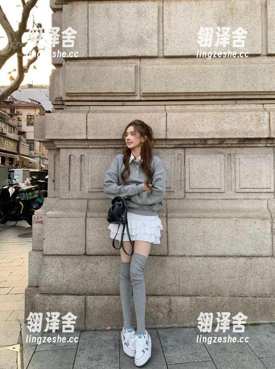 17c吃瓜 在17c吃瓜官网,免费消耗你的八卦时光!