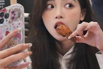 保证好奇心无限爆发，51吃瓜中心官网瓜货新鲜上线，别眨眼！
