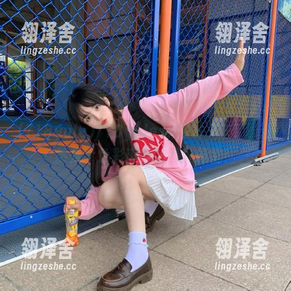 718yulesx网站又来了，果然是个色彩斑斓的八卦殿堂！
