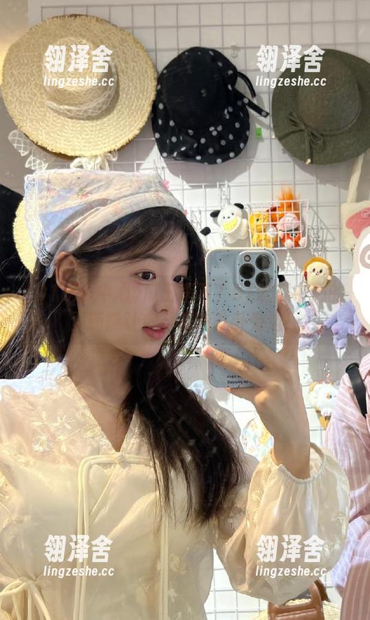 91吃瓜中心 瓜田李下?91吃瓜中心的更新能让你绊倒在八卦旁边!