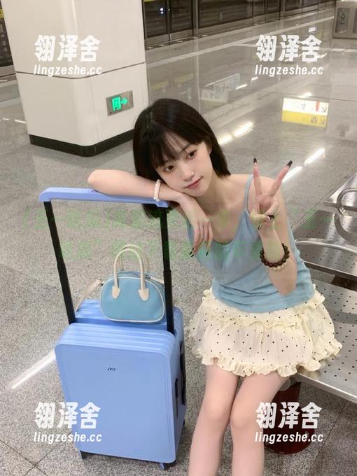 五一吃瓜 离潮流更近一步,快上“五一吃瓜”网站下载最新的苹果版!