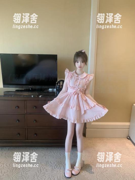 每次上“吃瓜专区”网页，我都在想，真的是因为好奇心，还是那股炫耀心理在驱使我呢？