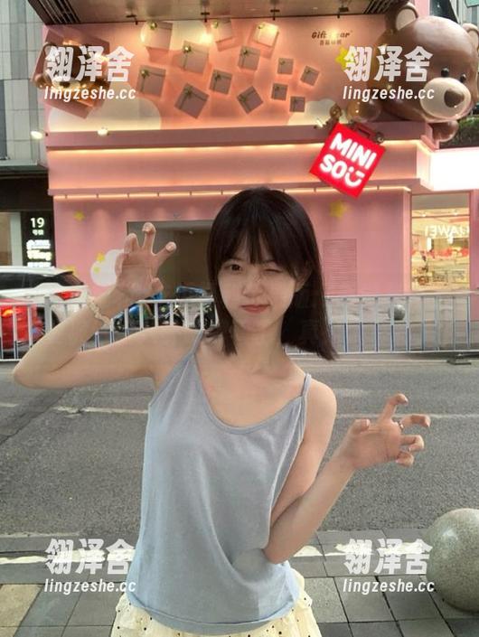 吃瓜福利苹果版：感觉我马上要被这波八卦喂撑着了，真是太精彩了