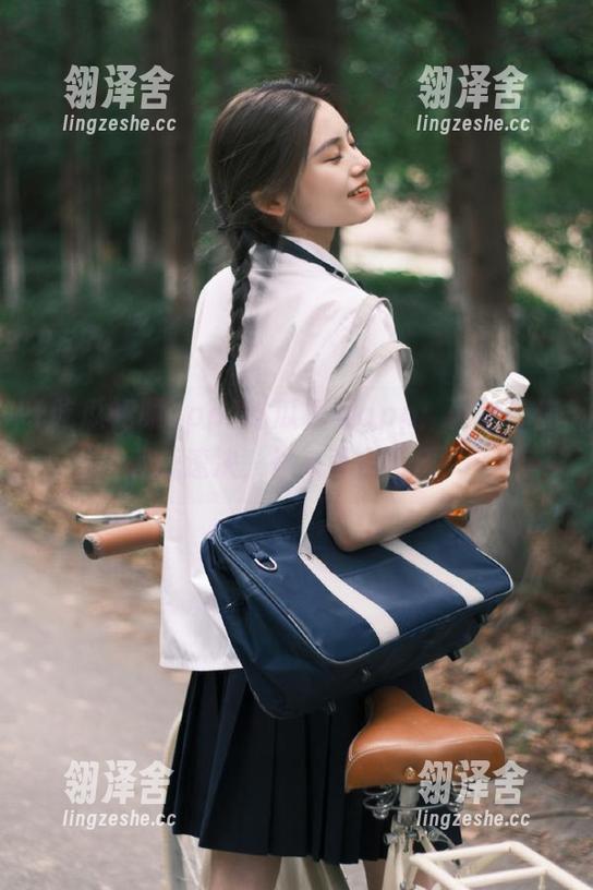 吃瓜视频app：网址带你速战速决，快来百食不厌！