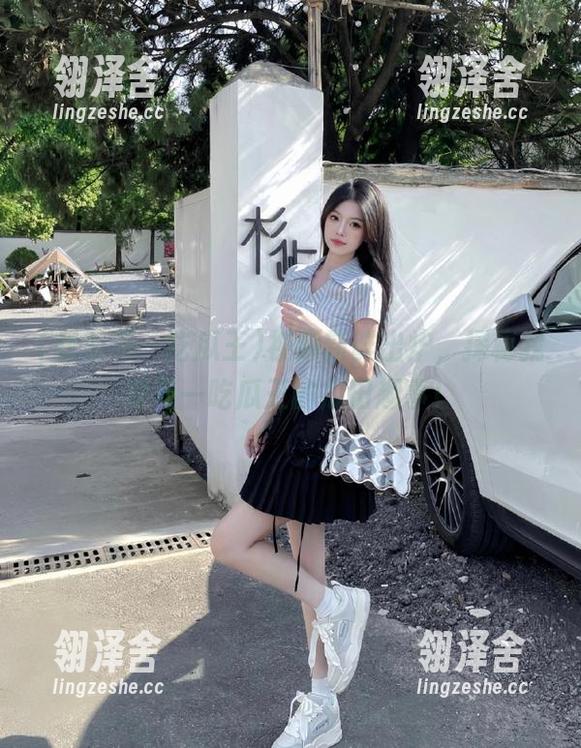 我爱五一吃瓜王 视频新鲜出炉,探秘我爱五一吃瓜王的瓜田趣事!