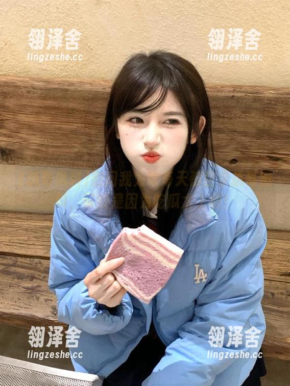 别问我为啥每天都登录扒哥黑料，可能是因为吃瓜太上瘾！