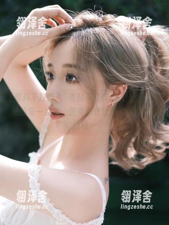 “黑料不打烊,万里长征”网站的每一点击，仿佛都在让我走向重生的边缘…