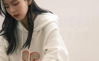 无聊？直接观看黑料不打烊！今天又有新瓜等着咱呢！