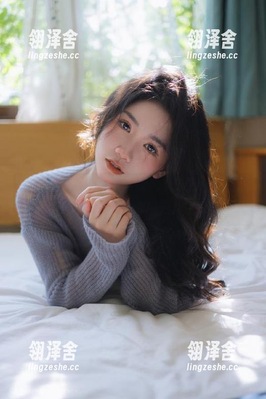 来，下载zztt35.ccm黑料不打烊，把八卦塞满你的日常茶余饭后！