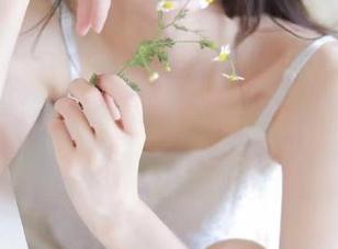 这“黑料在线”更新得真不错，内容的味道不止是甜甜的，还有些微微的苦涩呢。