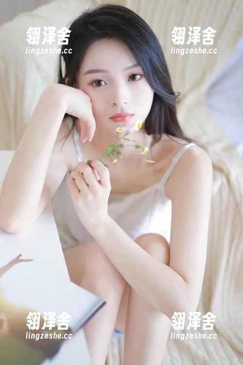 这“黑料在线”更新得真不错，内容的味道不止是甜甜的，还有些微微的苦涩呢。