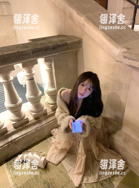 吃瓜新方式，直达网红黑料正能量，潜伏千万不怕入坑！