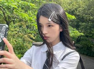 用力搜索黑料资源网的地址，真怕被八卦淹掉，哈哈。