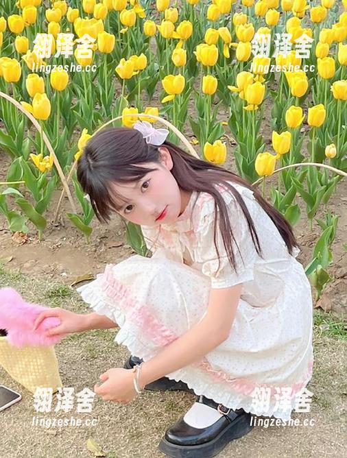 黑瓜吃料的首页像个老友，无话不谈，哈哈哈哈！