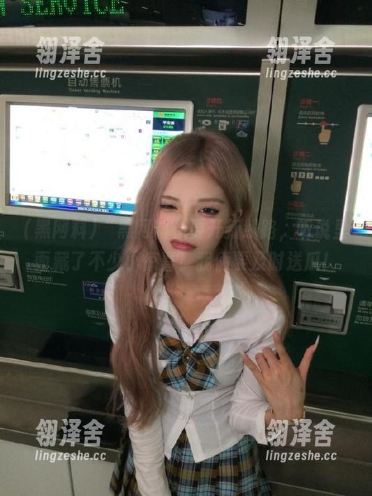 “黑网料”要开新线路，听说里面藏了不少小惊喜！我俩要及时送瓜！